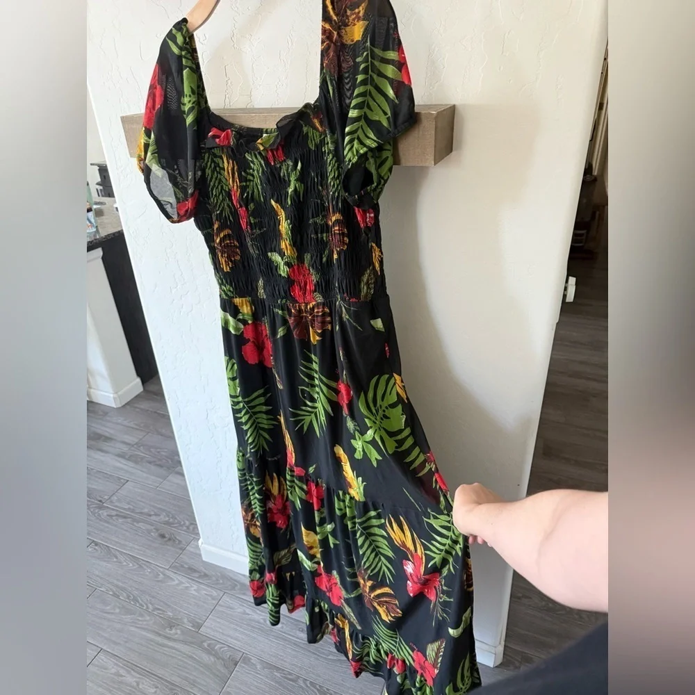 Siren Lily|Floral Maxi Dress with Tropical Print,Dark floral design•••Plus 2X